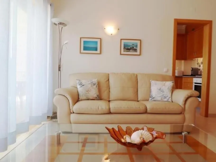 Happiness Apartment - Tennis Court & Pool & Albufeira