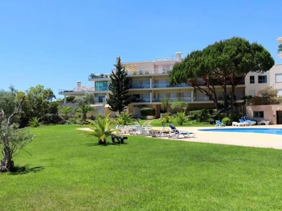 Happiness Apartment - Tennis Court & Pool & Albufeira